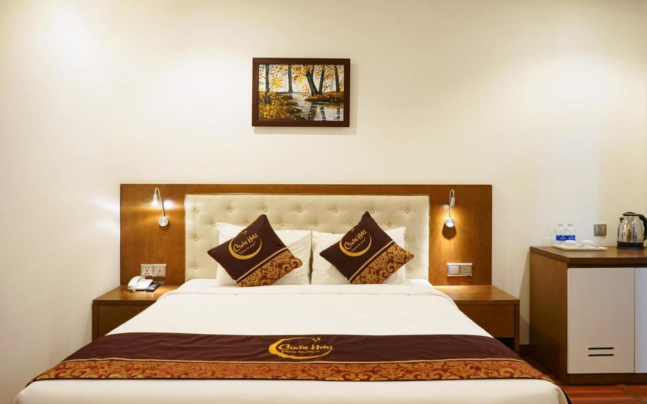 Centre Hotel होटल 3*